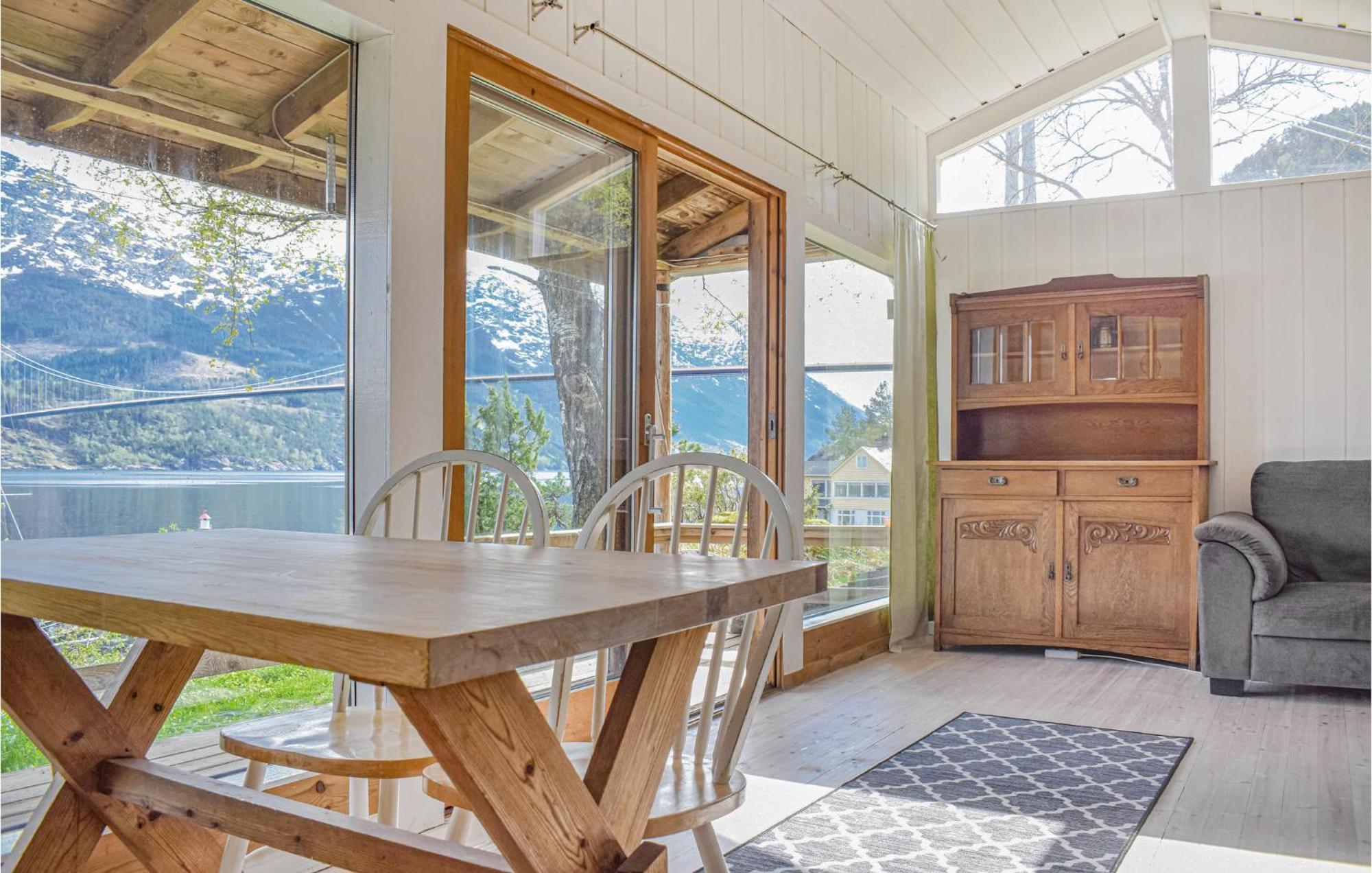 Beautiful Home In Vallavik With Kitchen Bu Exteriér fotografie