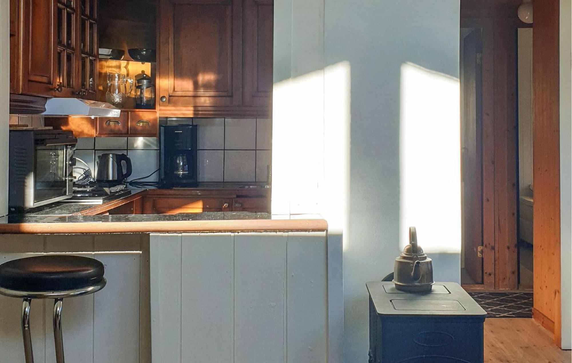 Beautiful Home In Vallavik With Kitchen Bu Exteriér fotografie